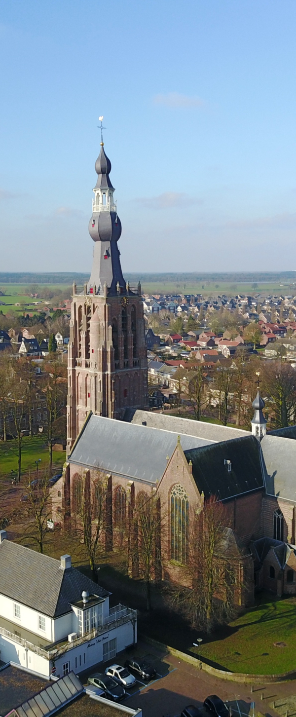 Hilvarenbeek_kerk_11.jpeg