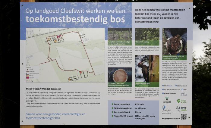 onthulling bord klimaatbos 31-08-2023 (01).JPG
