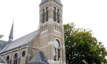 Antoniuskerk Riel 03.jpg