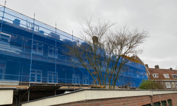 Woningen in de steigers.jpg