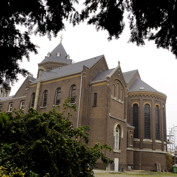 OLV kerk Roosendaal 031.jpg